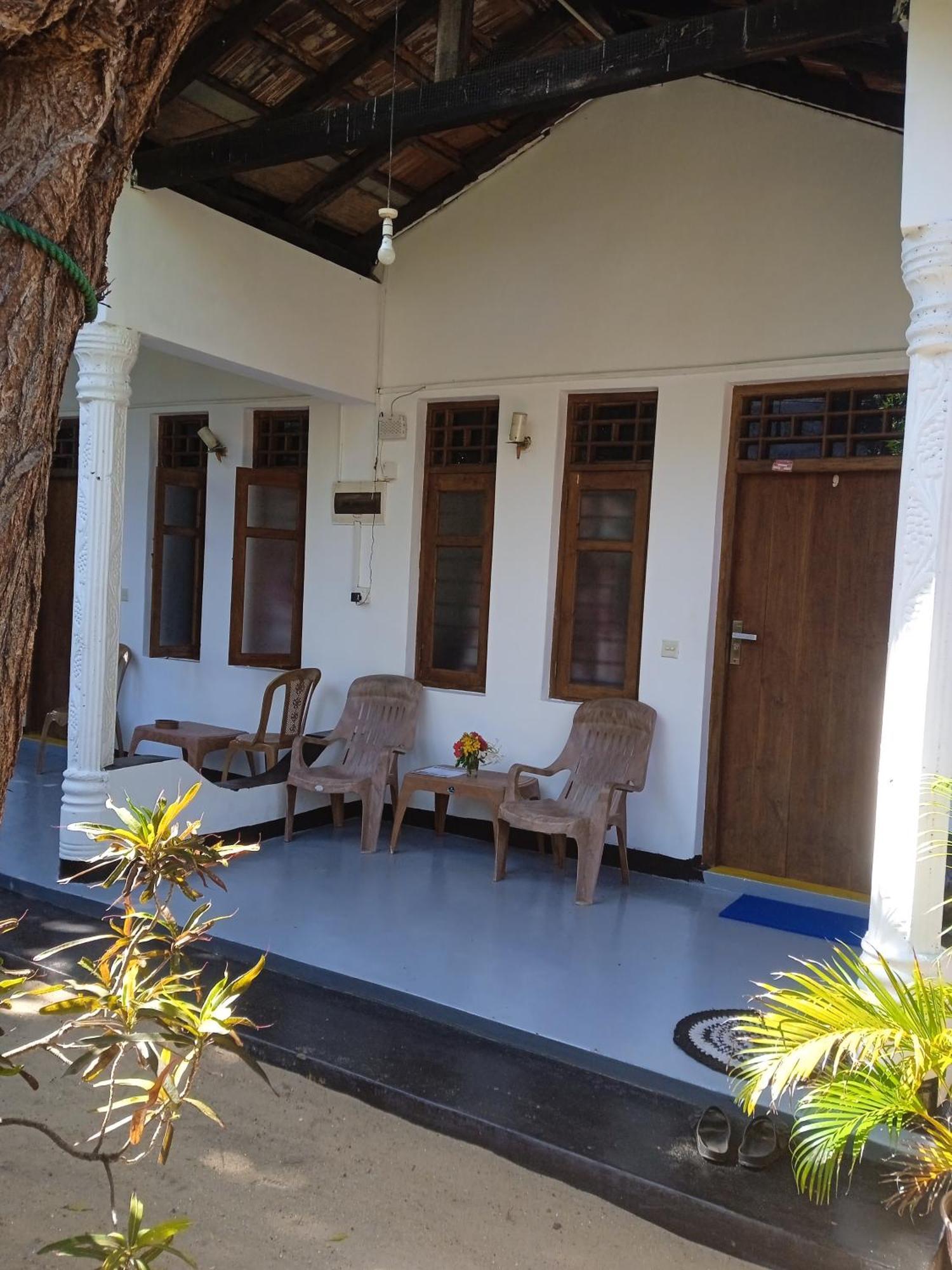 Aaliya Bay Otel Arugam Bay Dış mekan fotoğraf